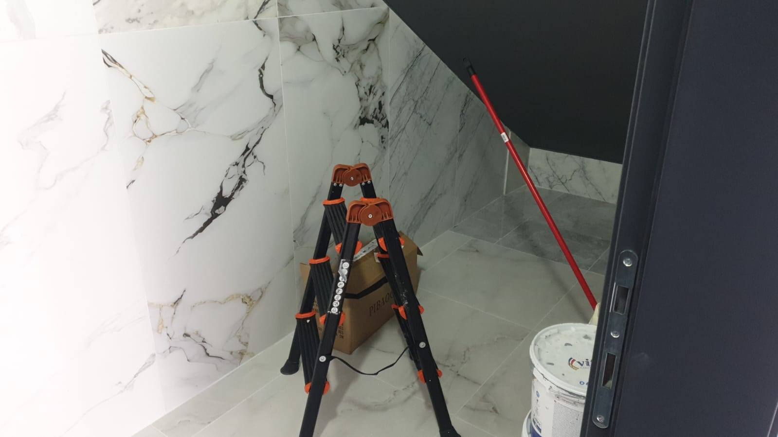 Jepet me Qera Dyqan per zyra per butik Siperfaqe 60 m²
